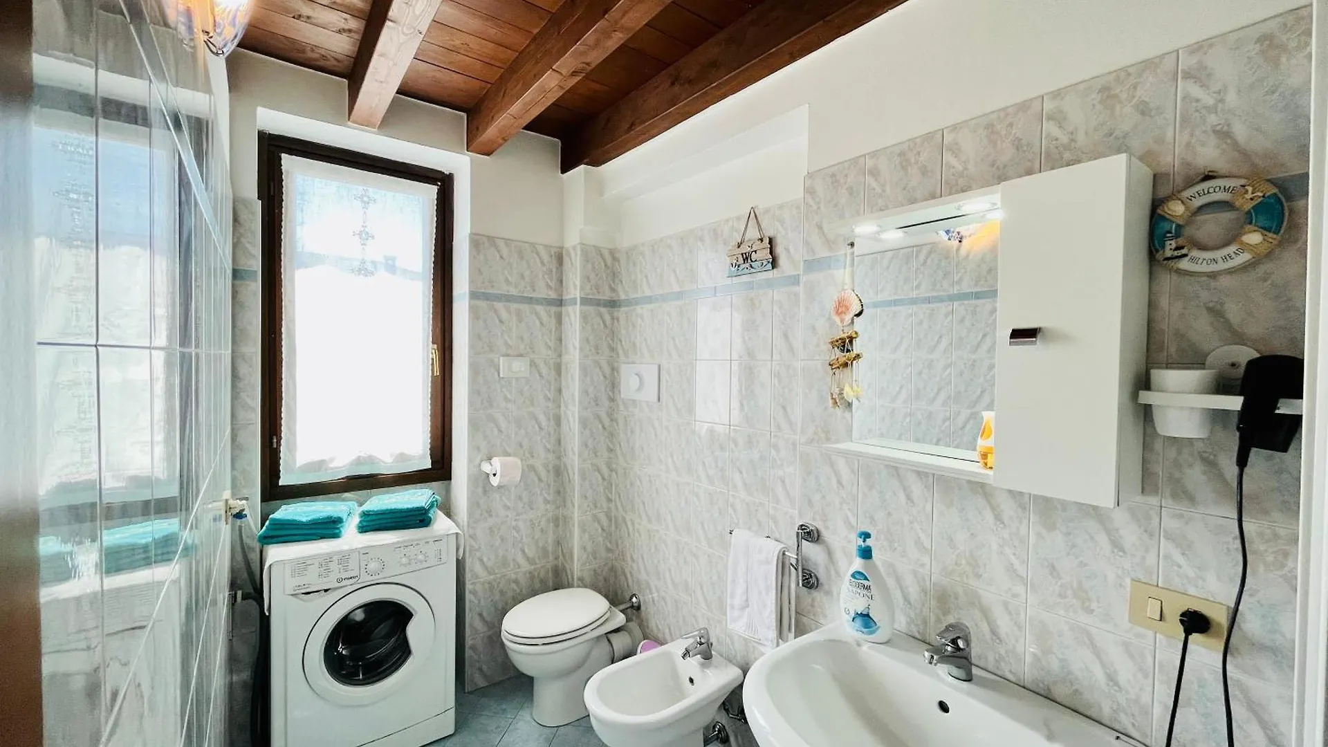 Desenzano Central Apartment With Balcony Desenzano del Garda