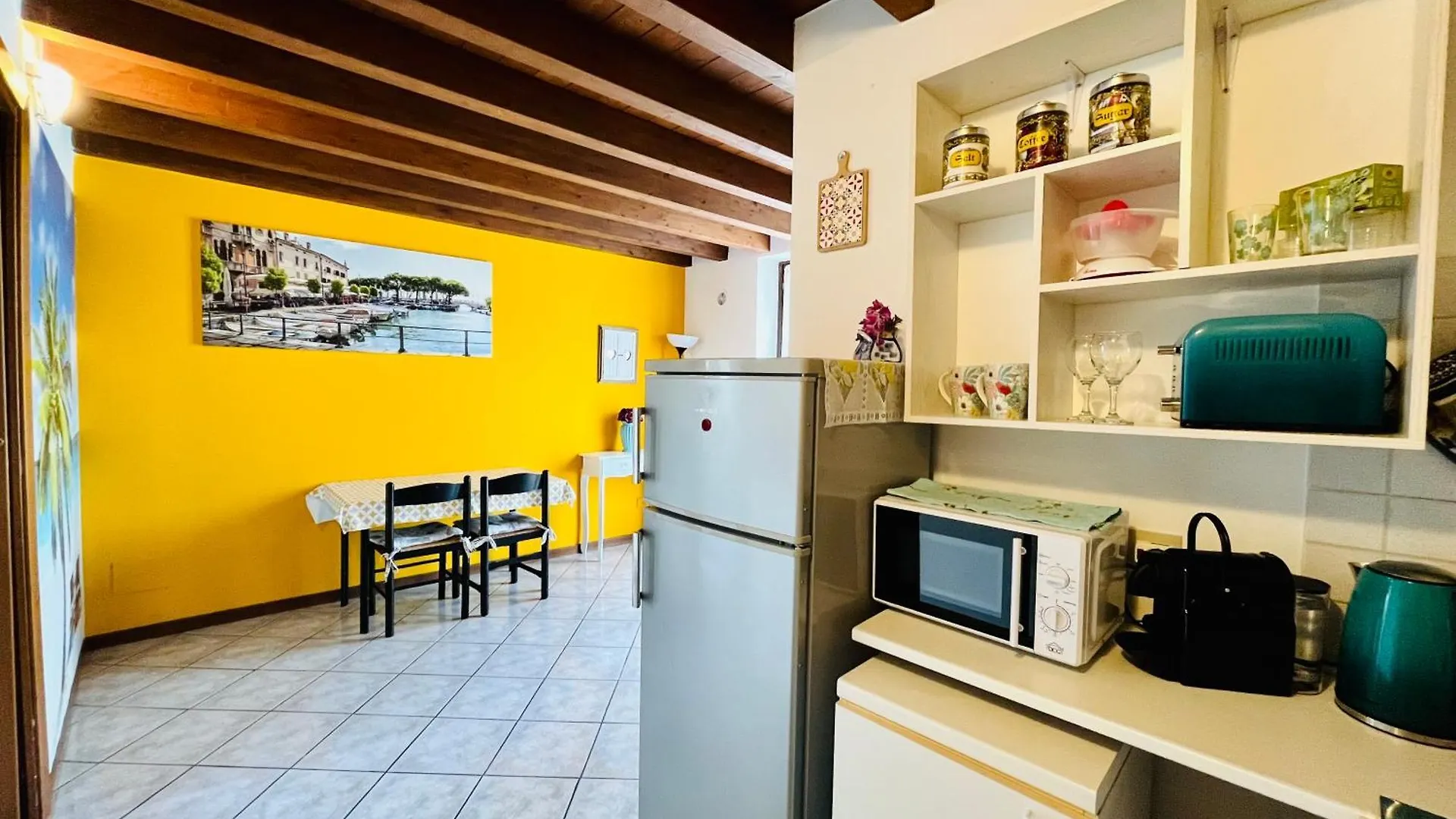 Desenzano Central Apartment With Balcony Desenzano del Garda Itálie
